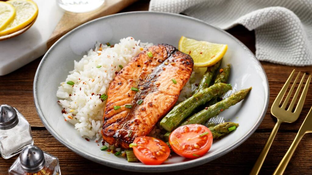 Receita de almoço simples em 30 minutos com um cardápio fácil e saudável