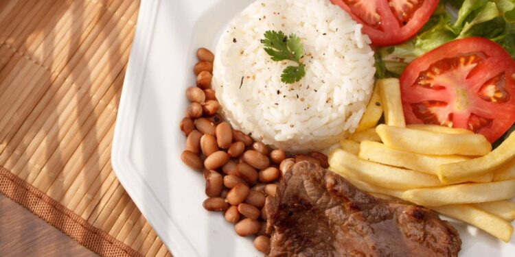 Receita de almoço simples em 30 minutos com um cardápio fácil e saudável