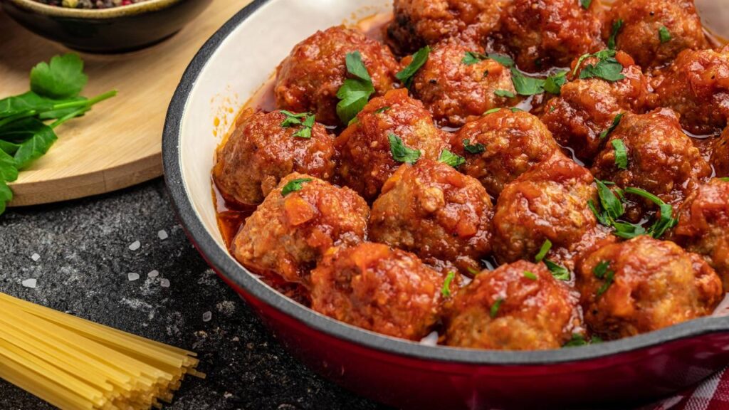 Travessa de almôndega