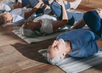 alongamentos para fazer em casa