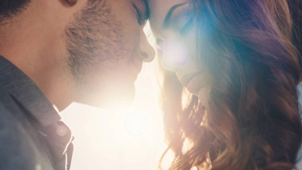 Os signos que vivem os amores mais intensos