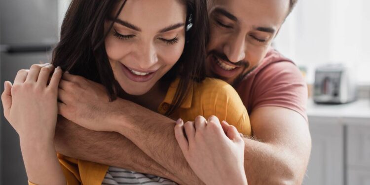 Entenda quais são as maiores qualidades amorosas de cada signo e veja como essas características influenciam relações, vínculos e escolhas