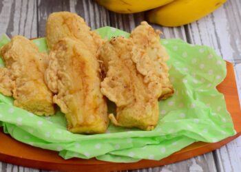 Receita de bananas fritas crocantes em 9 minutos para sobremesas irresistíveis