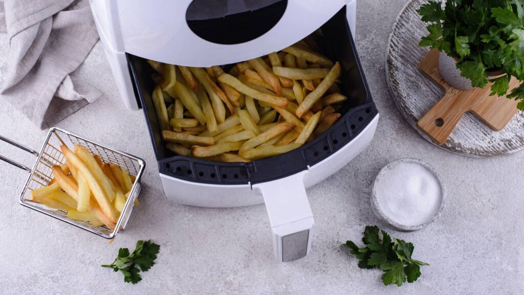 Como fazer uma batata frita crocante e deliciosa na Air Fryer