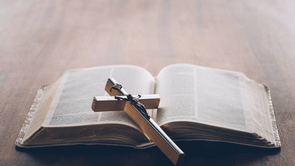 Os 8 nomes bíblicos que voltam como tendência forte em 2026