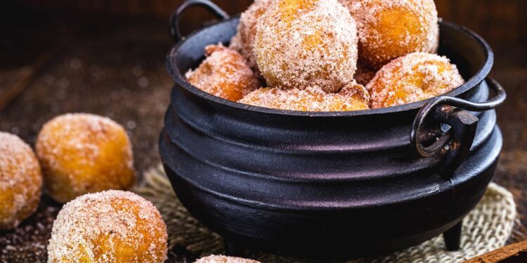 bolinho de chuva em caldeirão