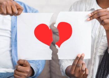 Os três signos que mais voltam com o ex