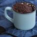Essa receita de brownie de caneca fica pronta em 1 minuto no micro-ondas