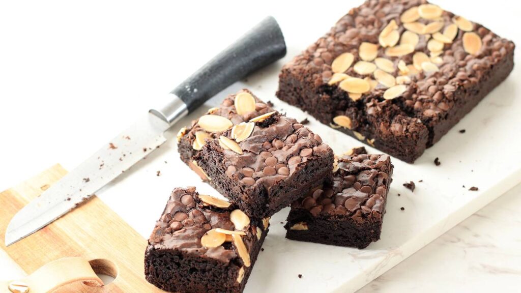 Este é o melhor brownie de micro-ondas que você vai fazer