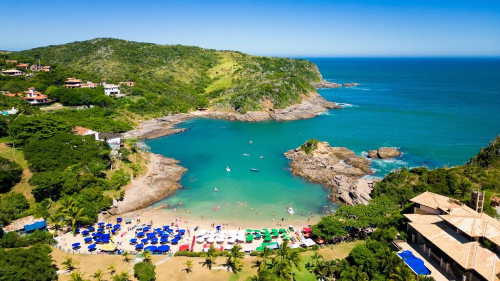 O paraíso de águas cristalinas conhecido como Caribe Brasileiro se tornou o novo xodózinho de quem quer curtir as férias