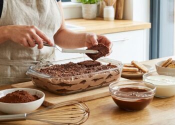 Aprenda a fazer um pavê de chocolate para sobremesa de natal de forma rápida