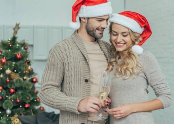 2 signos que estarão namorando até o Natal