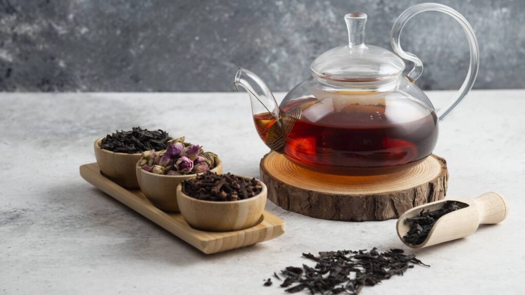 Sucos e chás de ervas para aumentar a concentração