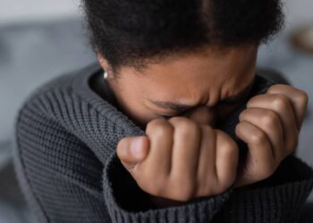 As 5 técnicas comprovadas que ajudam a controlar as crises de ansiedade