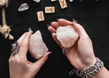 3 cristais poderosos que equilibram energia e sorte dos signos