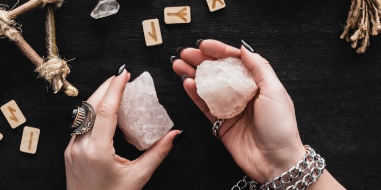 3 cristais poderosos que equilibram energia e sorte dos signos