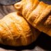 Faça croissants folhados e crocantes que surpreendem qualquer café da manhã