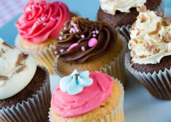Faça deliciosos cupcakes com apenas 1 ovo em 15 minutos