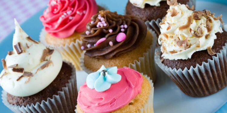 Faça deliciosos cupcakes com apenas 1 ovo em 15 minutos