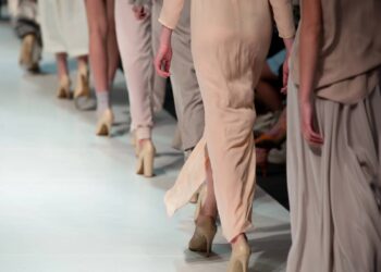 As cores de roupa que vão dominar a moda em 2026