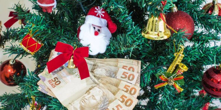 Governo libera Bolsa Família de dezembro e surpreende beneficiários