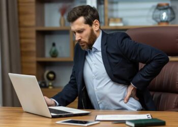 Esses alongamentos simples não alongam o músculo, mas ajudam o corpo a se mover com menos dor