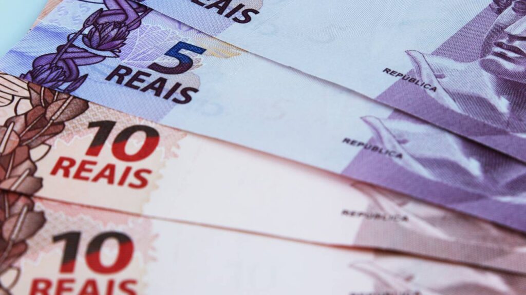 Governo confirma novo salário mínimo de R$ 1.621 em 2026 e explica impacto no orçamento familiar