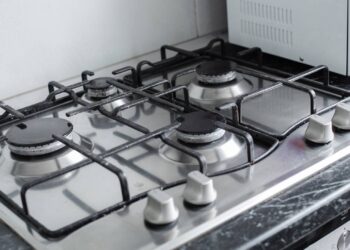 Misturinha mágica que renova panelas e eletrodomésticos