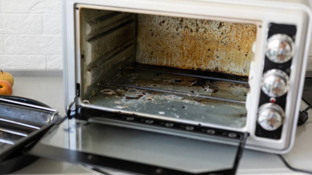 limpeza no forno sem vinagre