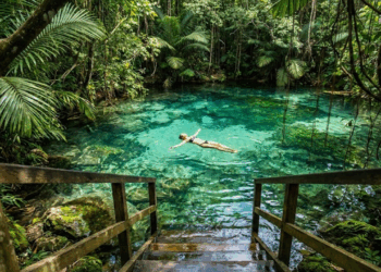 Esse paraíso de águas cristalinas no centro do Brasil encanta quem busca natureza intacta