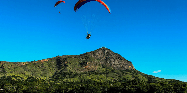 A cidade mineira que se tornou referência mundial em voo livre
