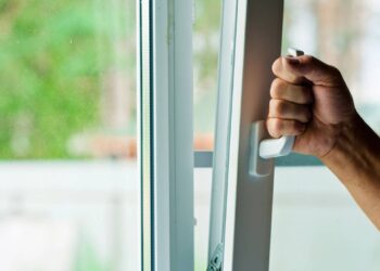 A misturinha com apenas dois ingredientes que deixa seu vidro perfeito