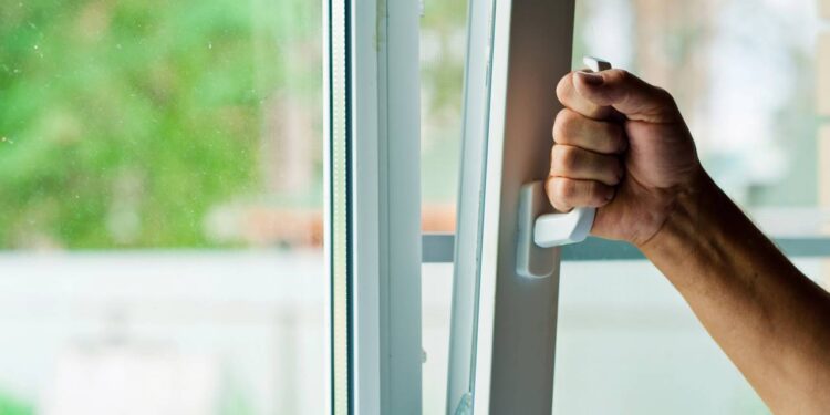 A misturinha com apenas dois ingredientes que deixa seu vidro perfeito