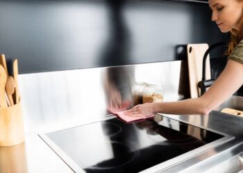 A misturinha mágica para tirar gordura que salva qualquer cozinha