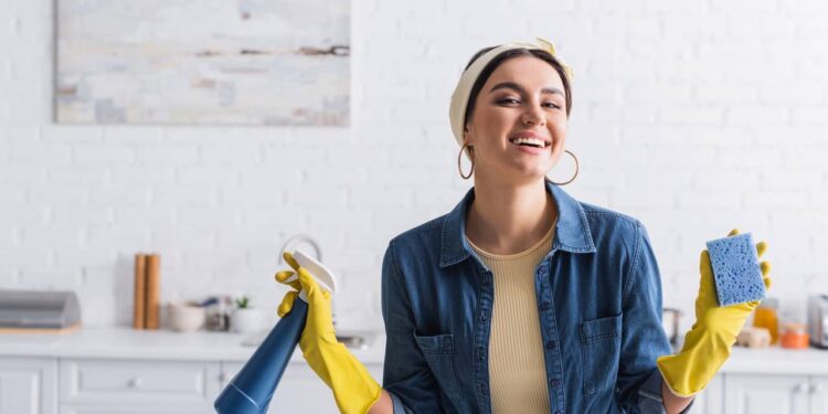 Sua casa pode ficar impecável usando truque simples que quase ninguém valoriza