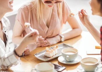 cafe da manha em mesa