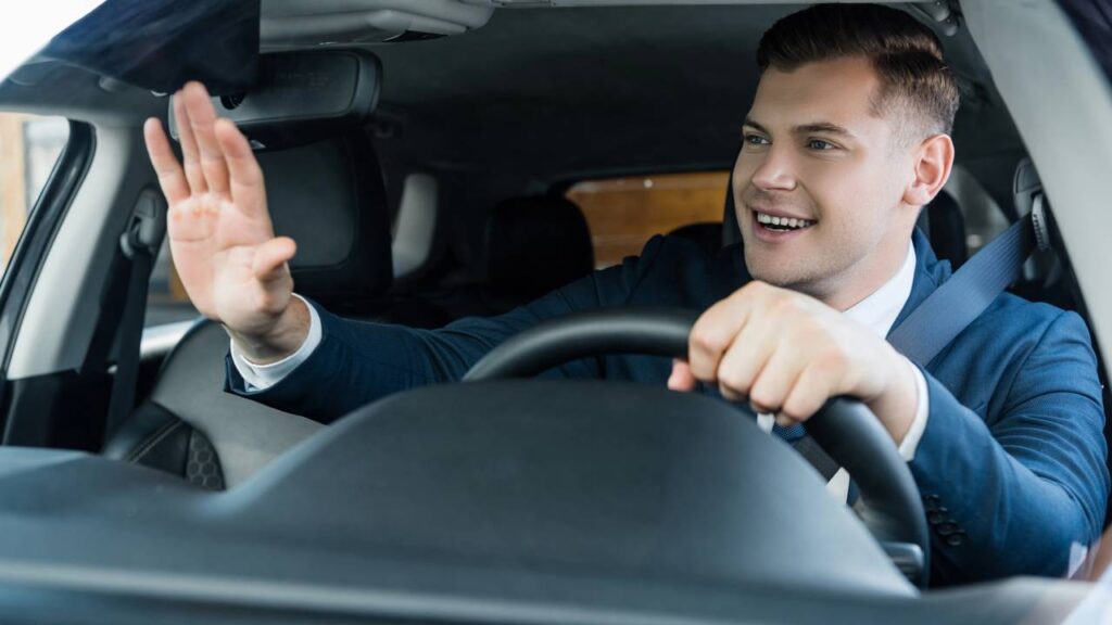 Quem acena para motoristas ao atravessar a rua tem uma percepção diferente do mundo, de acordo com psicologia