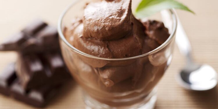 mousse de chocolate em copo