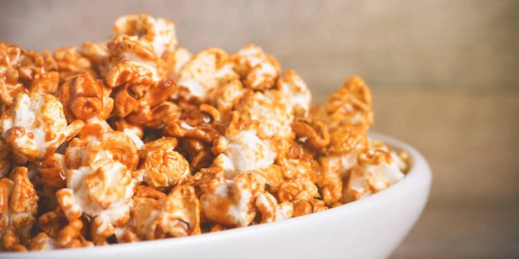 Tigela de pipoca caseira