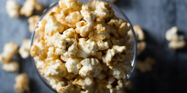 Como fazer a melhor pipoca de leite de ninho que você vai comer na vida