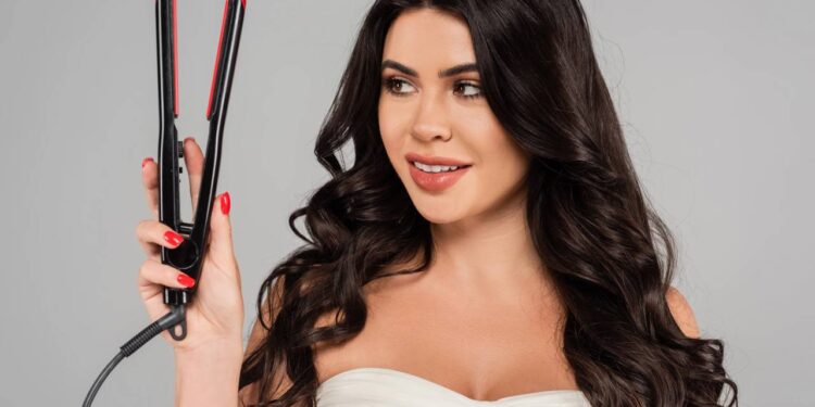 O motivo do protetor térmico ser indispensável para seu cabelo