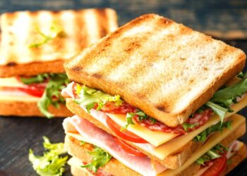 Aprenda a fazer um lanche no micro-ondas, perfeito para café ou lanche da tarde