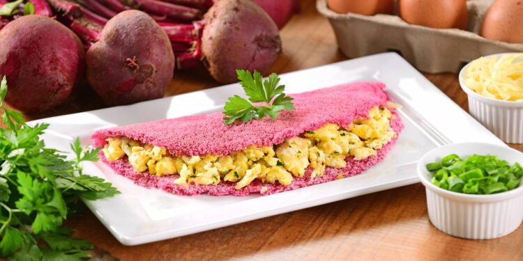 Essa receita de tapioca com ovo e queijo é rápida, cremosa, perfeita pra quem quer um café da manhã prático