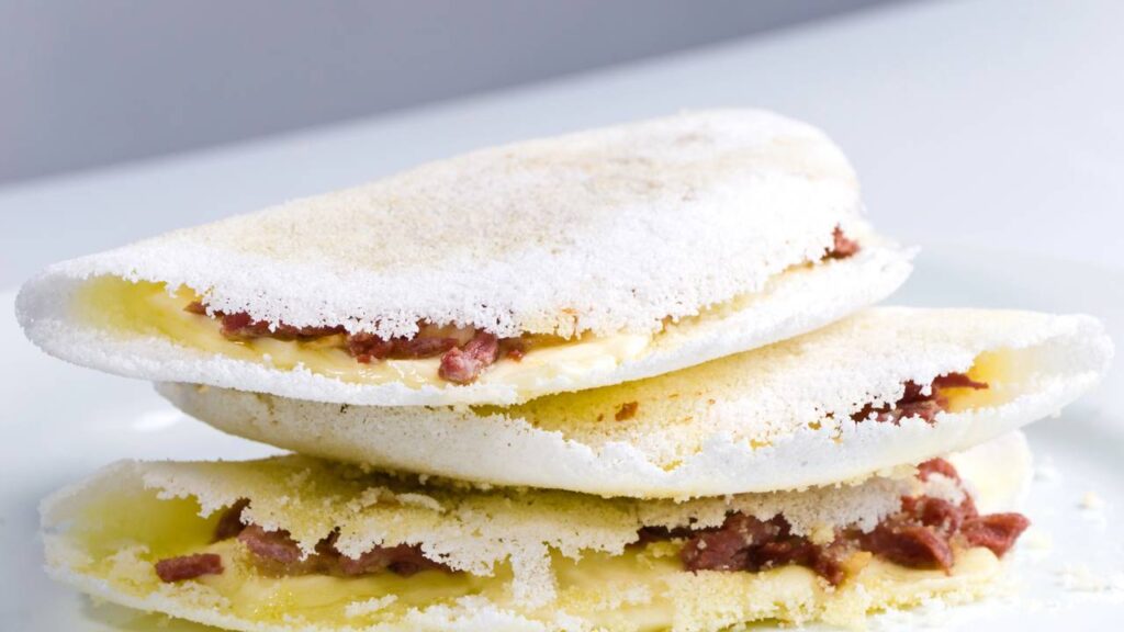 Uma crepioca sem farinha que combina sabor doce natural e textura macia com ingredientes simples