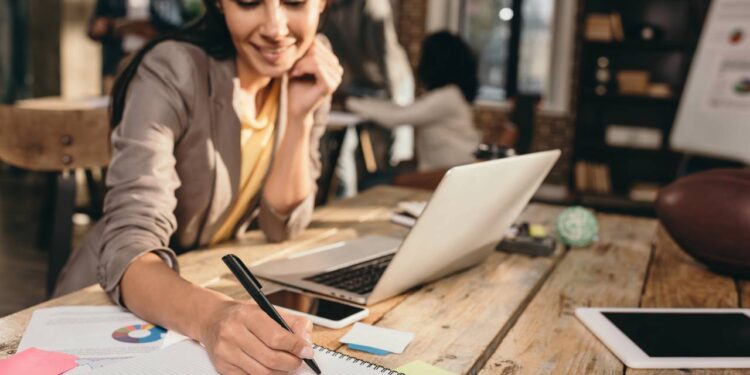 Os signos que mais trabalham duro em seus empregos