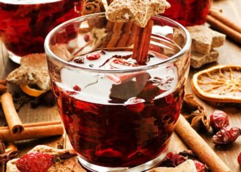 chá de hibisco com canela