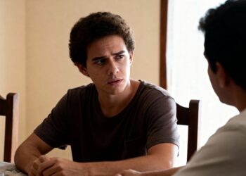 Como saber se alguém está mentindo só pela forma de falar, segundo a psicologia