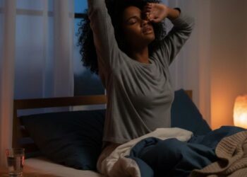 Acordar com frequência às 3h da manhã indica um mecanismo de proteção em seu corpo, a psicologia explica