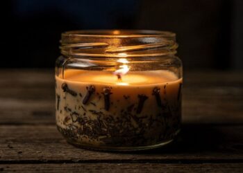 Morria e não sabia: É só pingar vela no café! Depois que aprendi não gasto mais dinheiro!