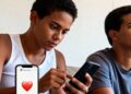 O que significa quando alguém reage só com coração nas mensagens, segundo a psicologia
